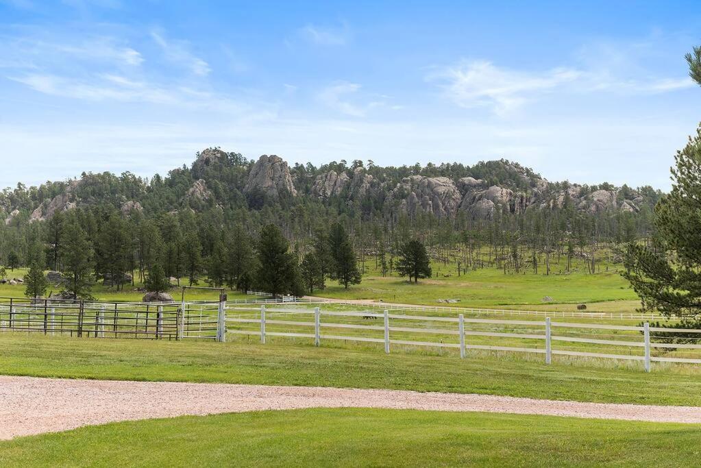 Papa'S Place On Willow Creek Custer Exterior foto